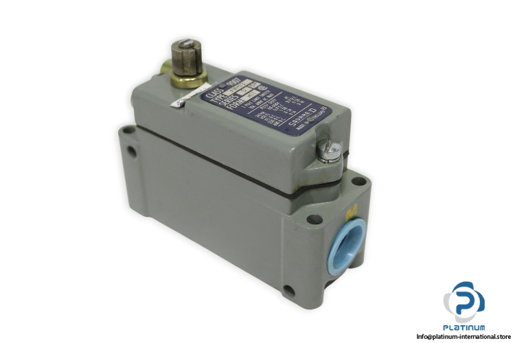 square-d-AW-18-limit-switch-(Used)