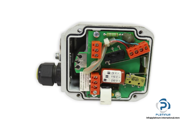 uwt-3001-WGSG29-LGS29D-rotary-paddle-level-switch-(New)-2
