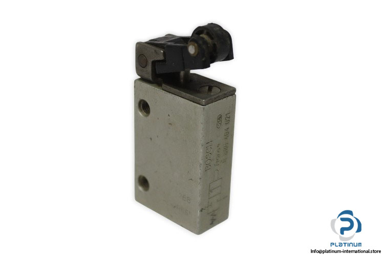 bosch-0-820-404-021-pneumatic-valve-(used)