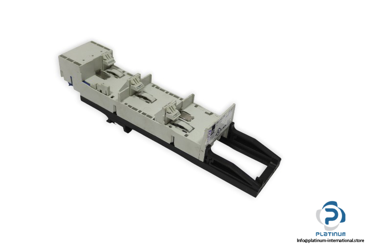 rittal-SV-9340.270-om-adaptor-(Used)