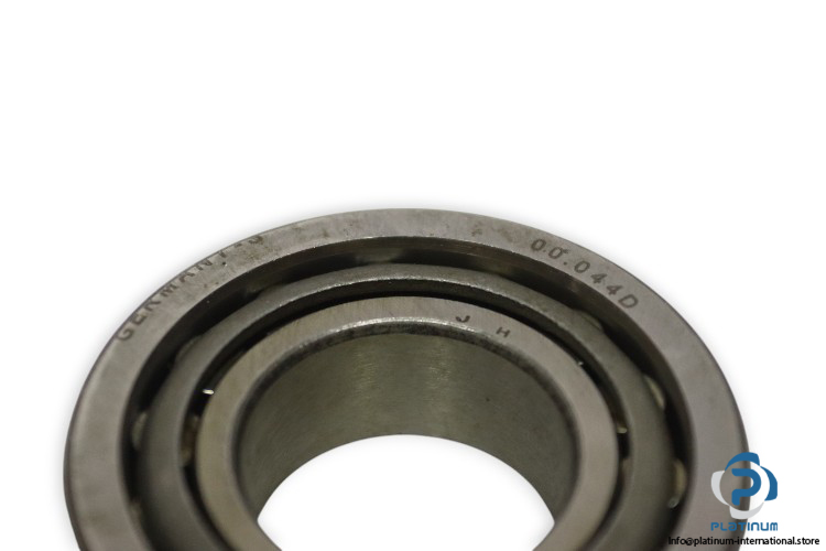 skf-30205_Q-tapered-roller-bearing-(new)-2
