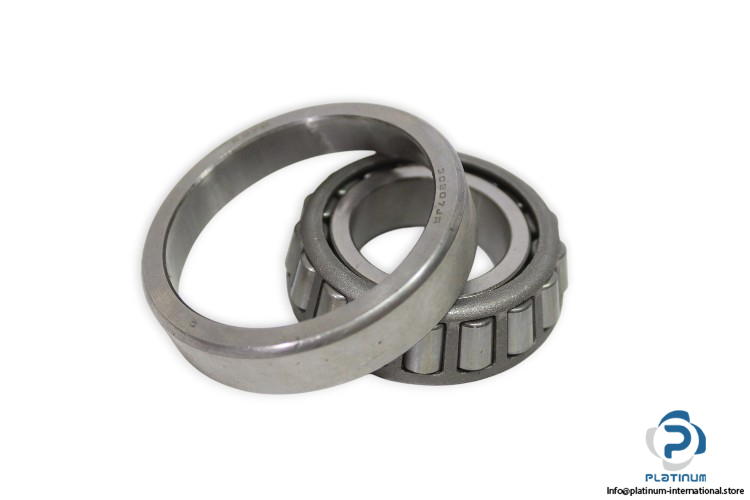koyo-30207-JR-tapered-roller-bearing-(new)