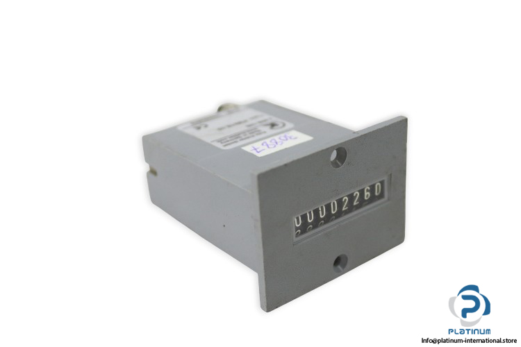 kubler-PMK18.10-pulse-pneumatic-counter-(Used)