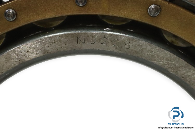 fag-NJ226-cylindrical-roller-bearing-(used)-4