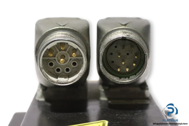 schneider-BMH1002P07A2A-servomotor-(used)-1