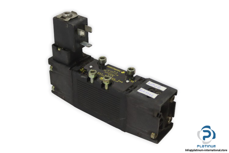 Joucomatic-54190859-single-solenoid-valve-with-coil(used)