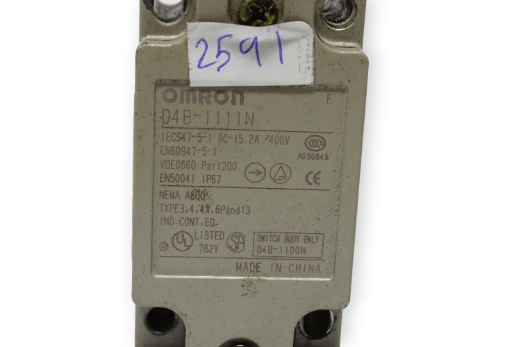 omron-D4B-1111N-limit-switch-(Used)-2