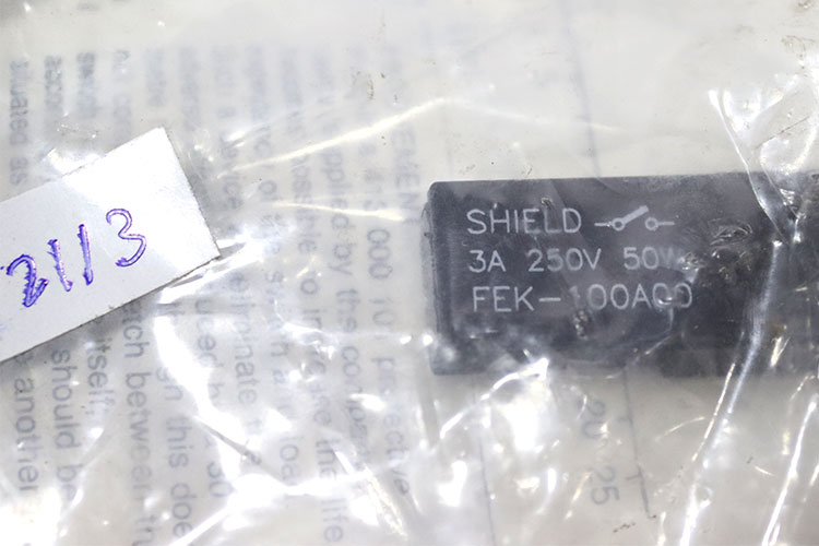 shield-FEK-100A00-reed-magnetic-switch-(New)-1