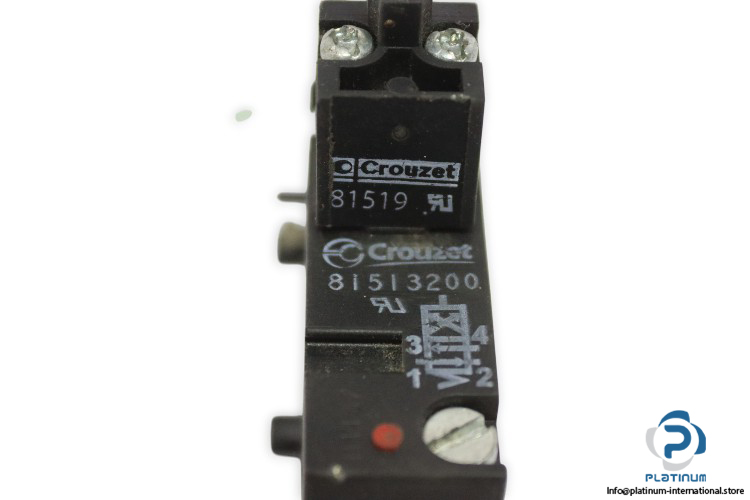 Crouzet-81513200-miniature-control-valve(used)-2
