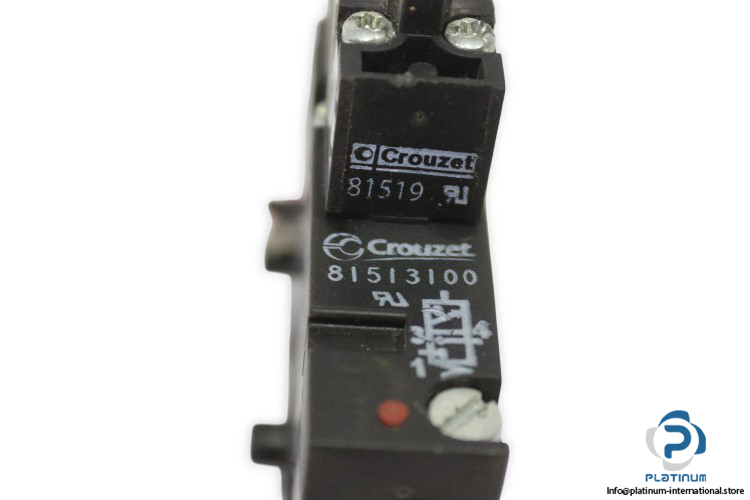 Crouzet-81513100-miniature-control-valve(used)-2