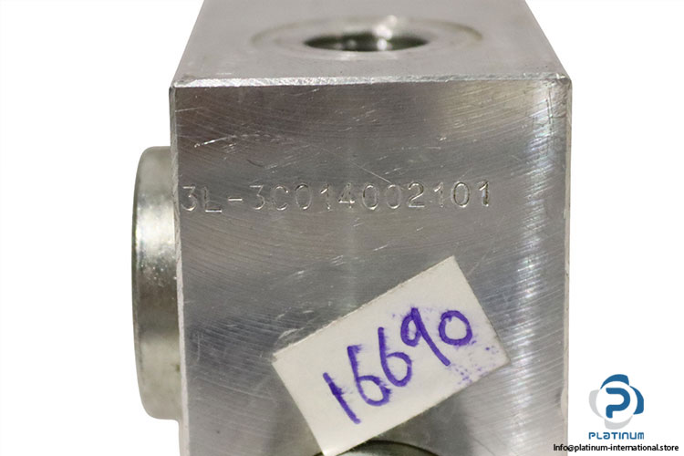 3L-3C014002101-manifold-block(used)-2