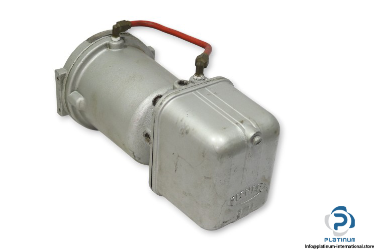 fisher-controls-F-101358-pneumatic-actuator-(used)-1