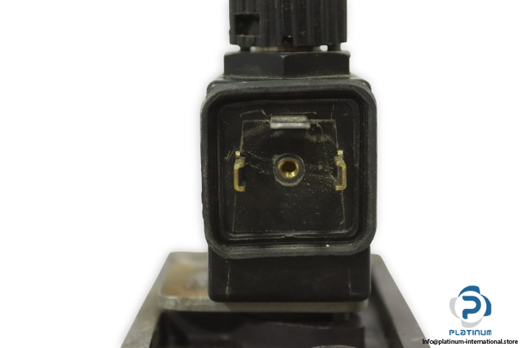 herion-26-511-45-solenoid-valve-(used)-1
