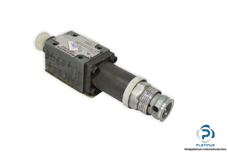 rexroth-DR6DP-3-31_25Y-direct-operated-pressure-reducing-valve-(used)