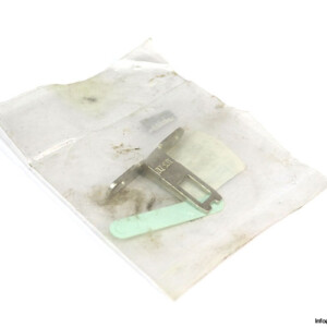 telemecanique-xcsz12-actuator-with-wide-fixing(new)