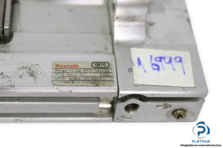 rexroth-R412019201-mini-slide-compact-cylinder-(used)-1