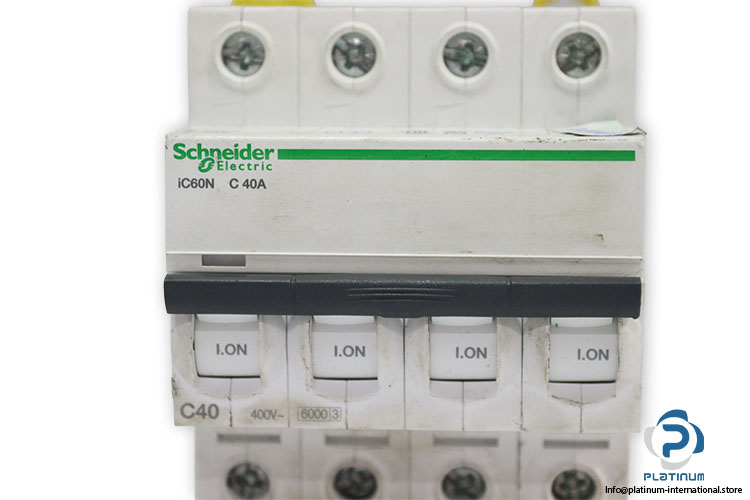schneider-a9f79440-circuit-breaker(new)-1