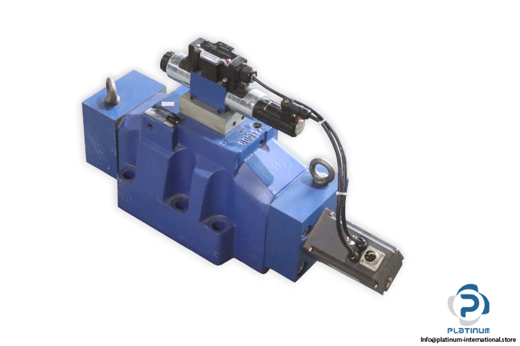 rexroth-R901084169-proportional-directional-valve-(used)-1