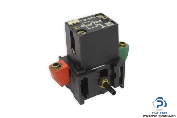 telemecanique-PLN-D10-pneumatic-logic-valve-(used)