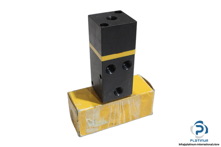 waircom-UKCA8-air-pilot-valve-(new)-(carton)