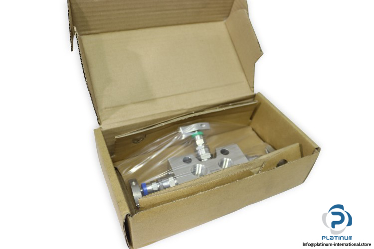 siemens-7MF9411-5BA-3-way-valve-manifold-(new)-(carton)