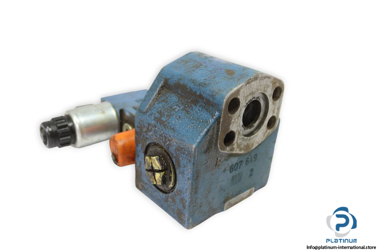 rexroth-R900925913-pressure-control-valve-(used)-1