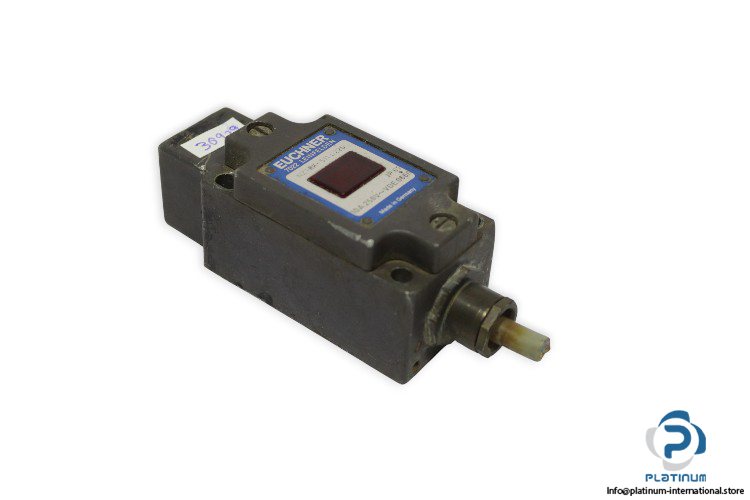 euchner-NZ1RK-511L220-safety-switch-(Used)