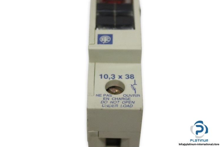 telemecanique-DF6-AB10-fuse-holder-(Used)-1