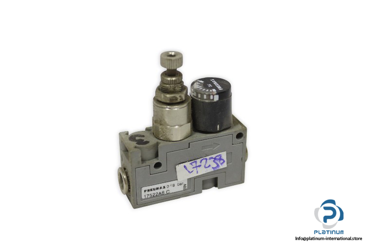 pneumax-17500A6-C-miniaturised-pressure-regulator-(used)-2