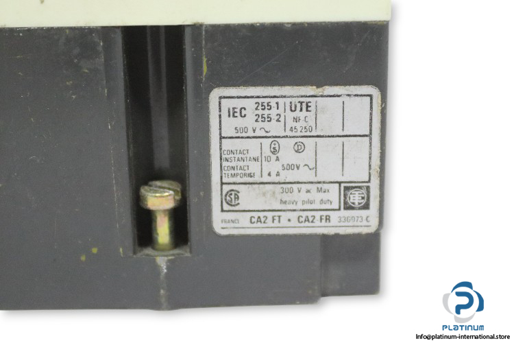 telemecanique-ca2-ft111-time-relay(used)-2