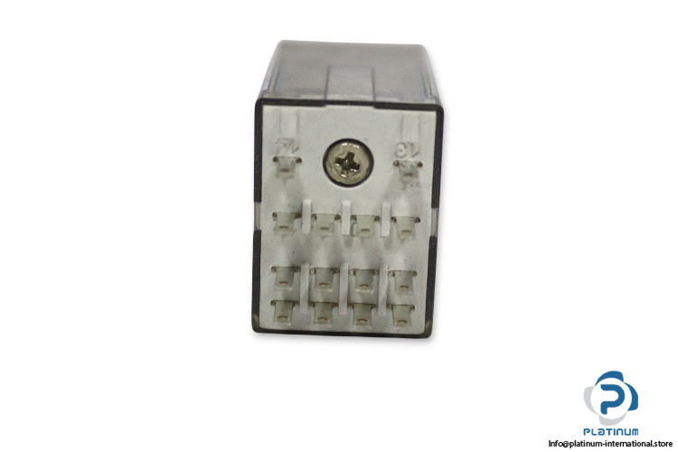 finder-55.34.9.024.5040-5a-250v-relay(new)-3