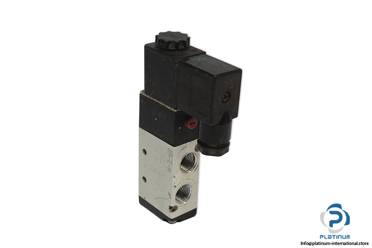 winman-4V210-08-single-solenoid-valve-(used)