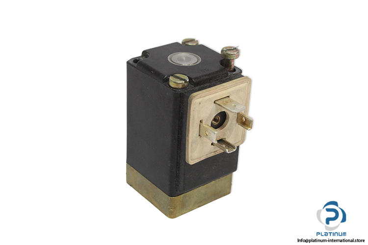 burkert-0205-A-2.0-NBR-MS-FLNSCH-solenoid-coil-(used)