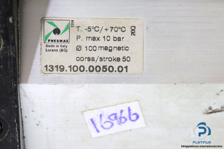 Pneumax-1319.100.0050.01-pneumatic-cylinder-(used)-1