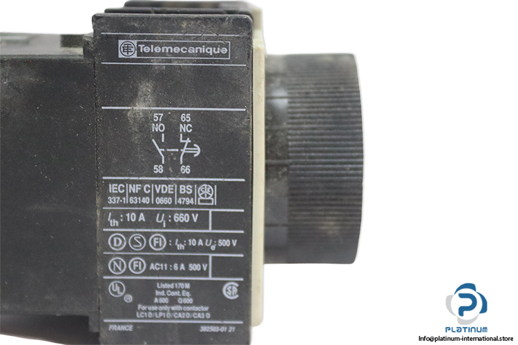 telemecanique-LA3-DR4-auxiliary-contact-block-(Used)-3