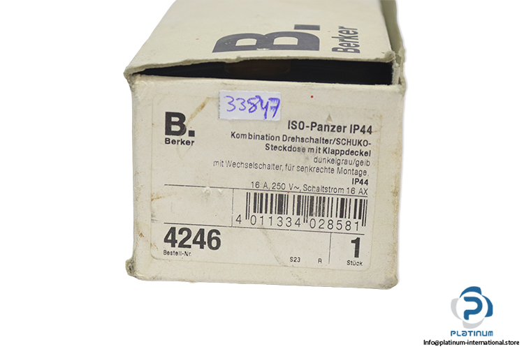 berker-4246-socket-outlet-(New)-6
