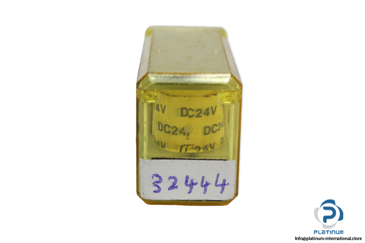 idec-RY2KS-U-24VDC-latching-relay-(Used)-1