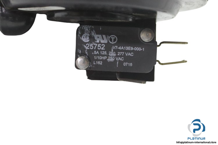 Cleveland-control-rss-495-342-pressure-switch(used)-1