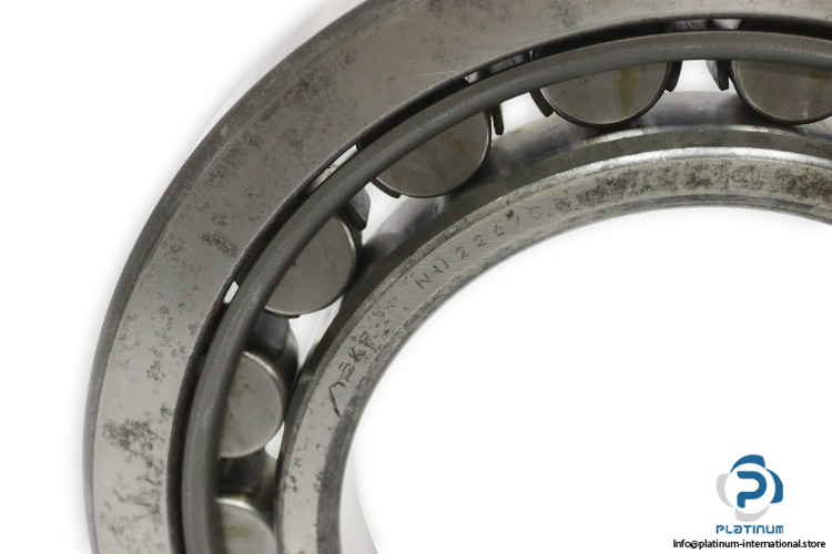skf-NU-226_C3-cylindrical-roller-bearing-(used)-2