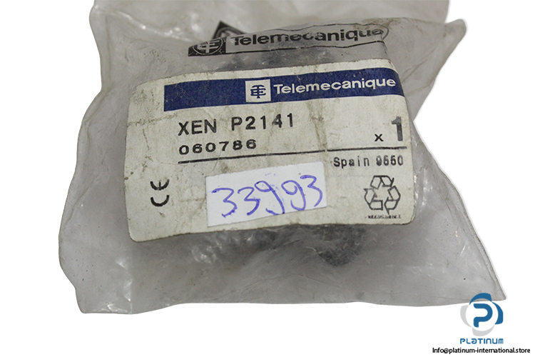 telemecanique-XEN-P2141-contact-block-(New)-1