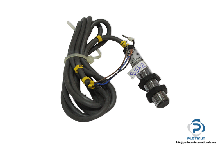telemecanique-XSA-H02713-inductive-proximity-sensor-(New)