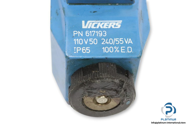 vickers-DG4V-3-2N-M-U-A-7-30-Solenoid-Operated-directional-valve-(used)-1