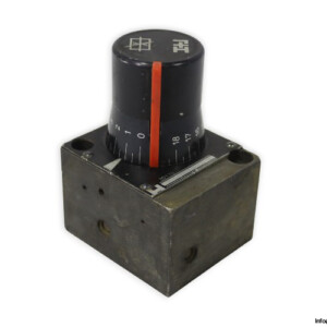 M10-12-12P300-0D-pressure-compensated-flow-control-valve-(used)