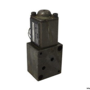 hydronaut-WSE-13.3-12ZP-directional-control-valve-(used)