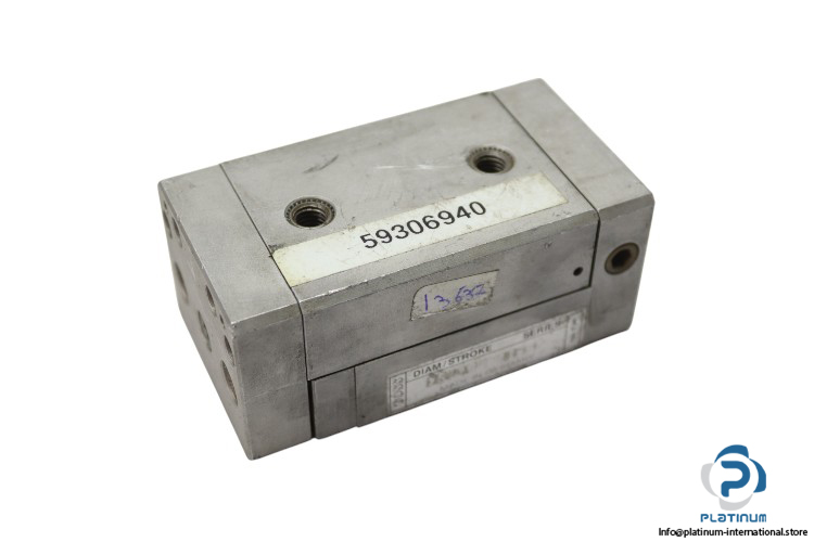 toss-25-10b-12-95-pneumatic-cylinder(used)
