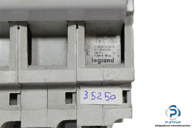legrand-21504-fuse-holder-(New)-1