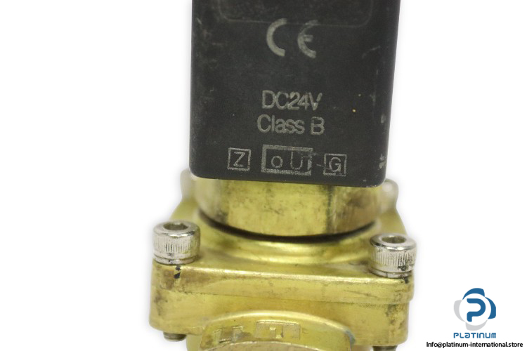 smc-VXD2130-03-5DZ1-single-solenoid-valve-(used)-1