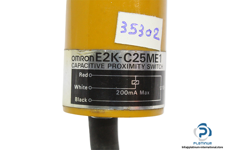 omron-E2K-C25ME1-capacitive-sensor-(Used)-1