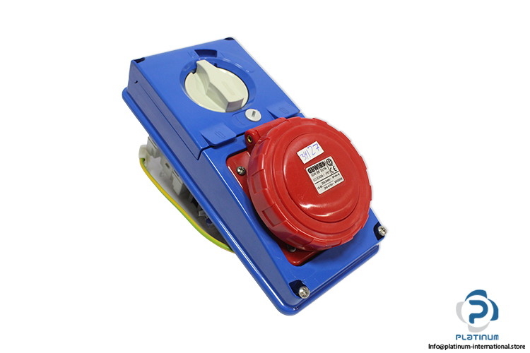 gewiss-GW-66-331N-socket-outlet-(New)