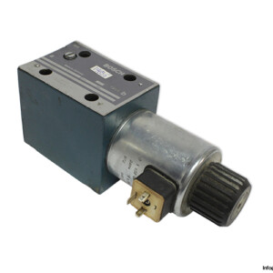 bosch-0810001967-directional-control-valve(used)